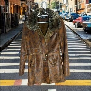 1970 two tone brown faux fur Ladies Medium 🔥unique and stylish 🔥